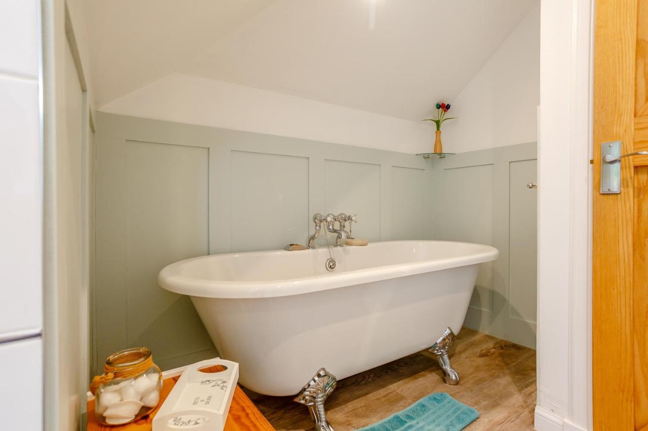 Urquhart Bay B&B Drumnadrochit Exteriör bild